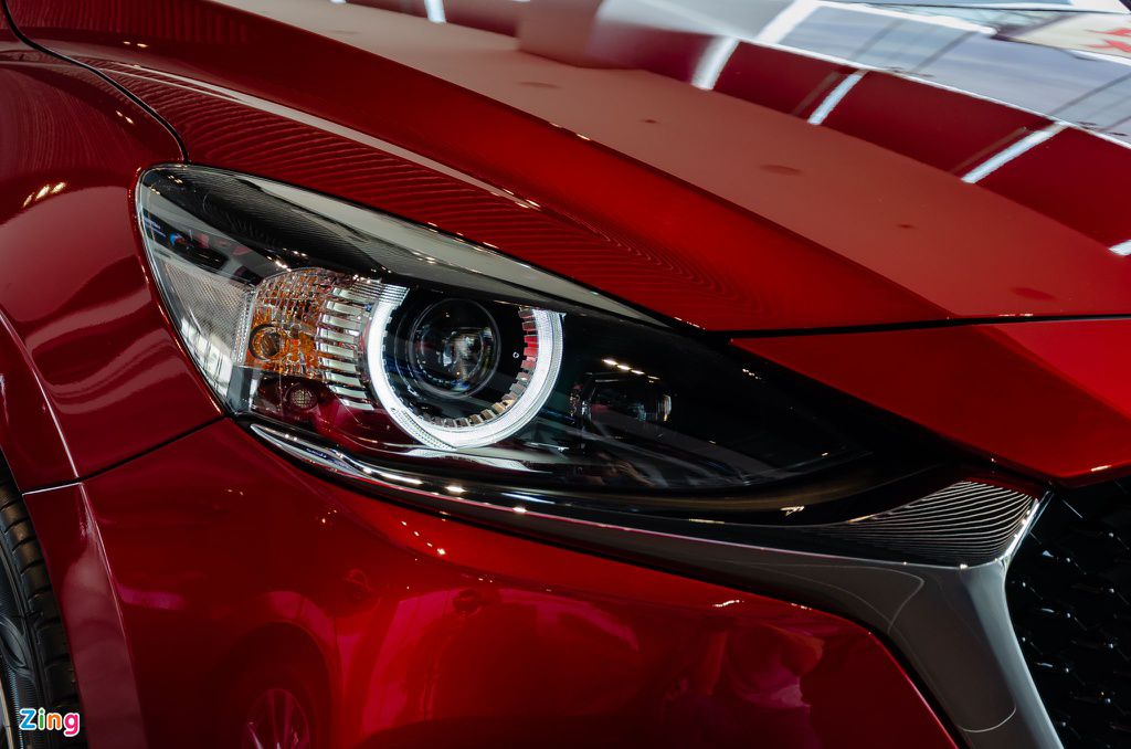 New Mazda2 Sport đầu xe 2