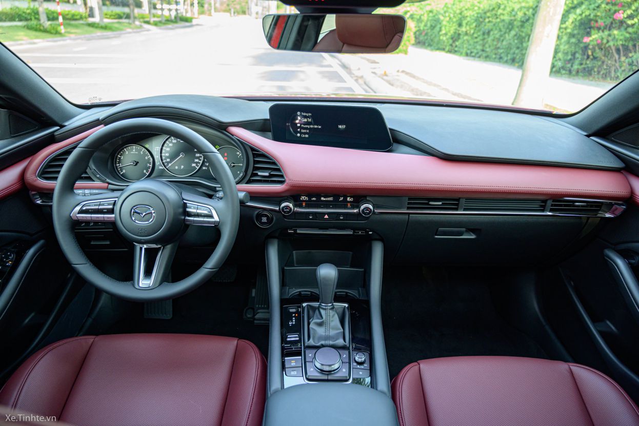 Mazda3 Sport nội thất 1